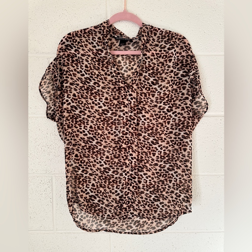 Victoria’s Secret Sheer Leopard Print Blouse | XS | Fall Layering Top